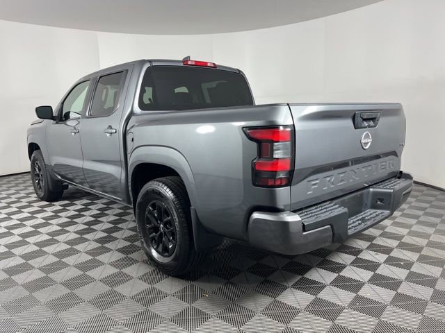 Used 2024 Nissan Frontier SV image 7