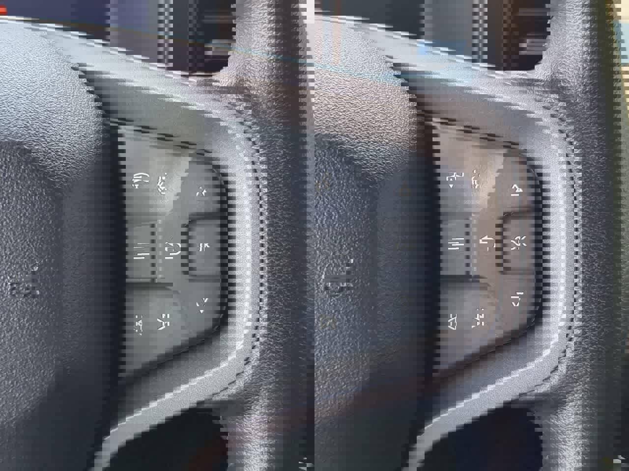 Used 2023 Ford Bronco Wildtrak image 24