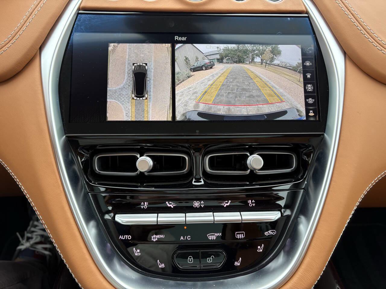 Used 2024 Aston Martin DBX 707 image 21