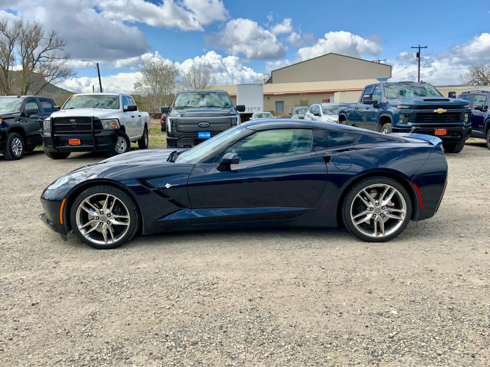 Used 2015 Chevrolet Corvette Stingray Coupe w/ 3LT Preferred Equipment Group RWD image 2