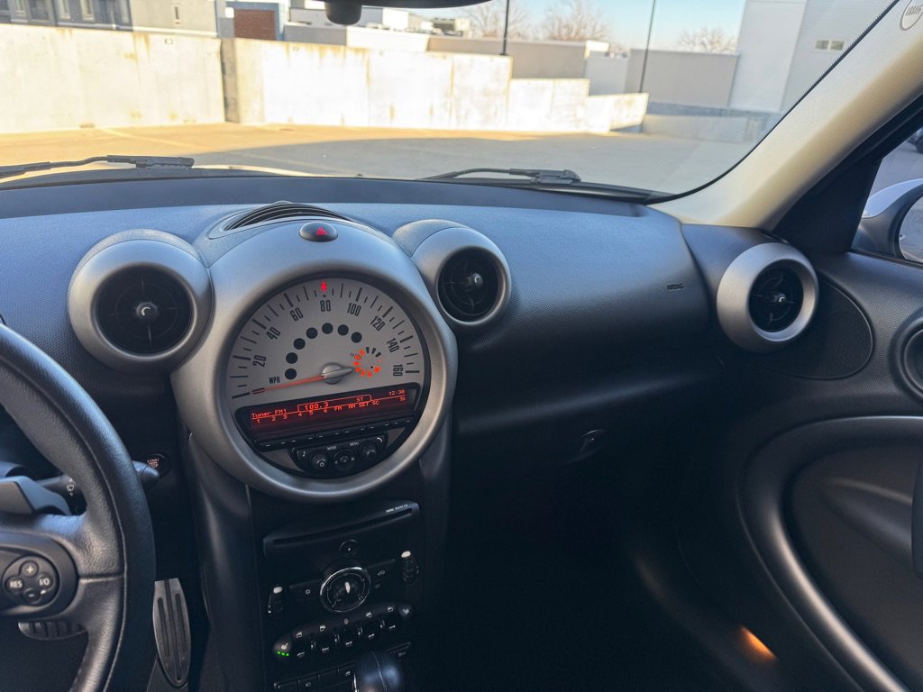 Used 2012 MINI Cooper Countryman S image 16