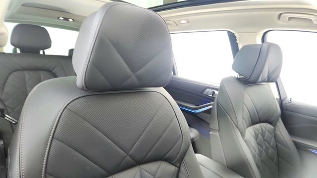 Used 2026 BMW X7 xDrive40i image 23