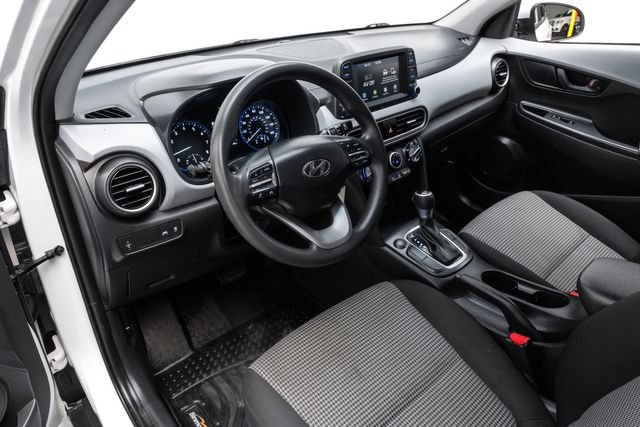 Used 2021 Hyundai Kona SE FWD image 3