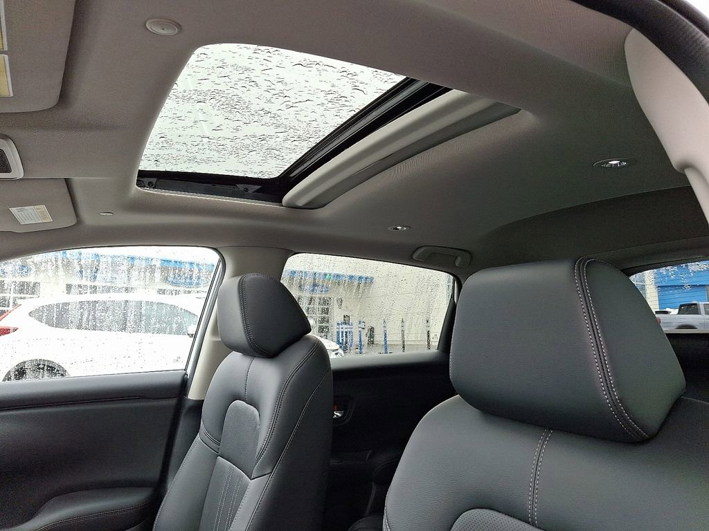 Used 2024 Honda HR-V EX-L image 17