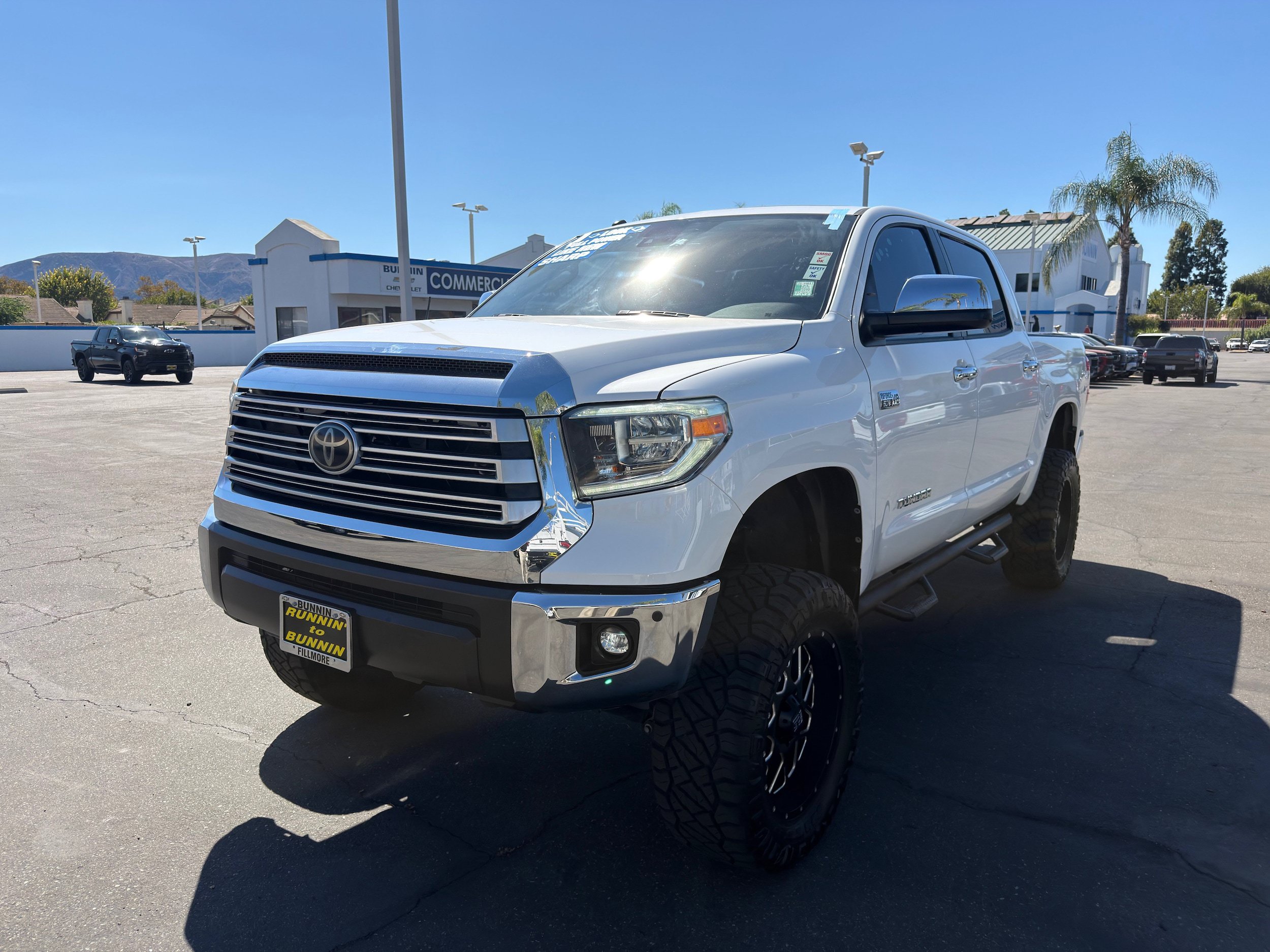Used 2018 Toyota Tundra Limited w/ Limited Premium Package AWD/4WD image 4