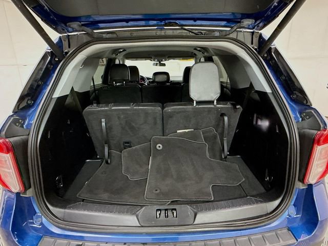 Used 2020 Ford Explorer XLT w/ Equipment Group 202A image 25