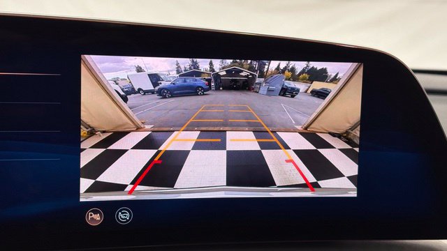 Used 2025 Cadillac Lyriq Luxury AWD/4WD image 37
