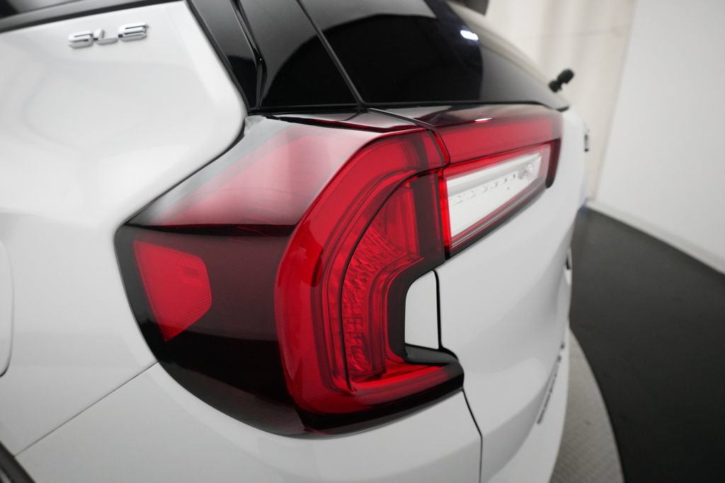 Used 2024 GMC Terrain SLE w/ LPO, Floor Liner Package AWD/4WD image 31