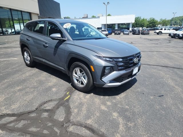 Certified 2026 Hyundai Tucson SE AWD/4WD image 1
