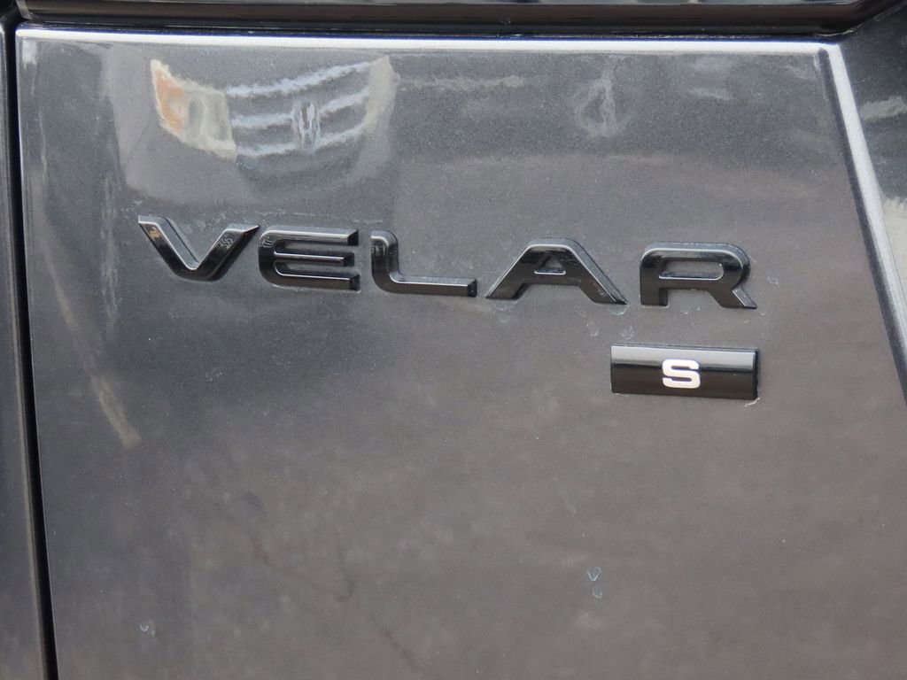 Used 2021 Land Rover Range Rover Velar R-Dynamic S image 20
