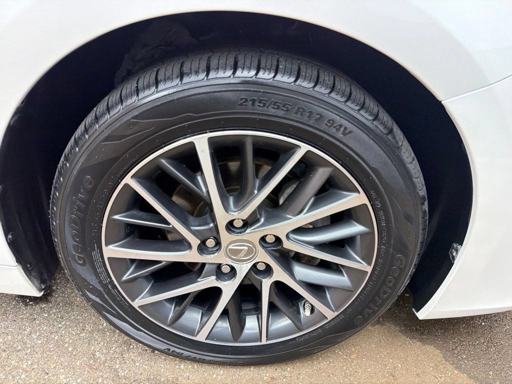 Used 2017 Lexus ES 350 w/ Luxury Package FWD image 33