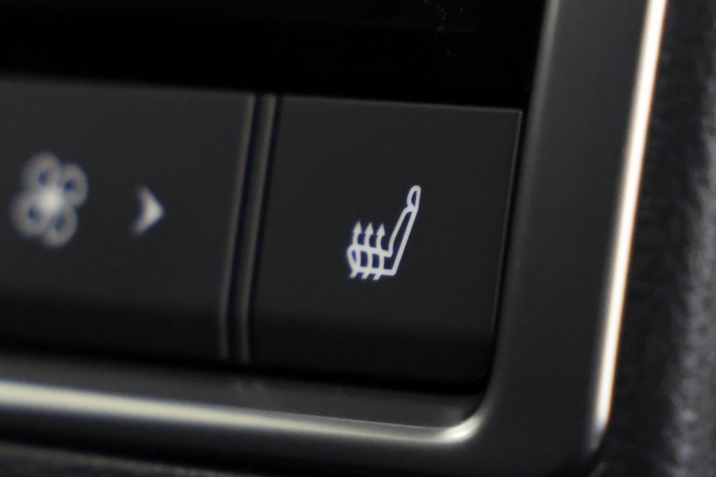 Used 2025 Lexus GX 550 w/ Accessory Package (Z1) image 13