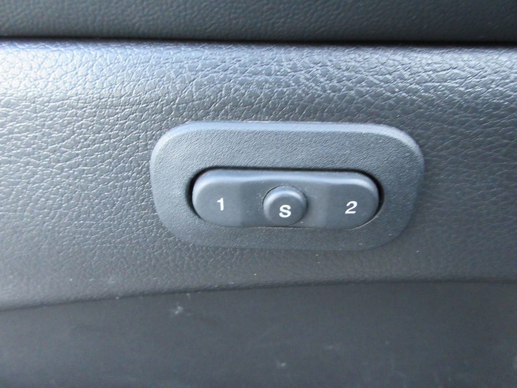 Used 2021 Jeep Grand Cherokee Limited w/ Quick Order Package 28K 80th AWD/4WD image 23