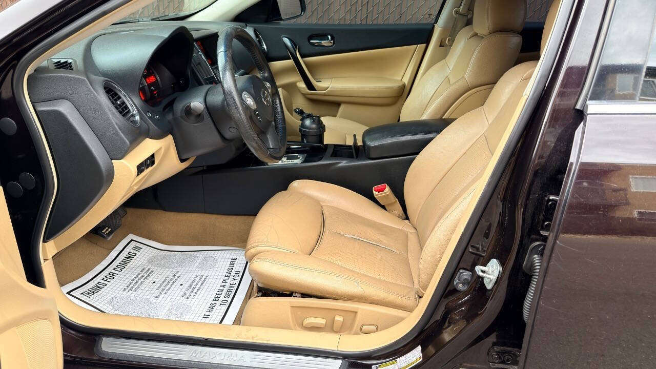 Used 2011 Nissan Maxima 3.5 SV w/ Cold Pkg FWD image 7