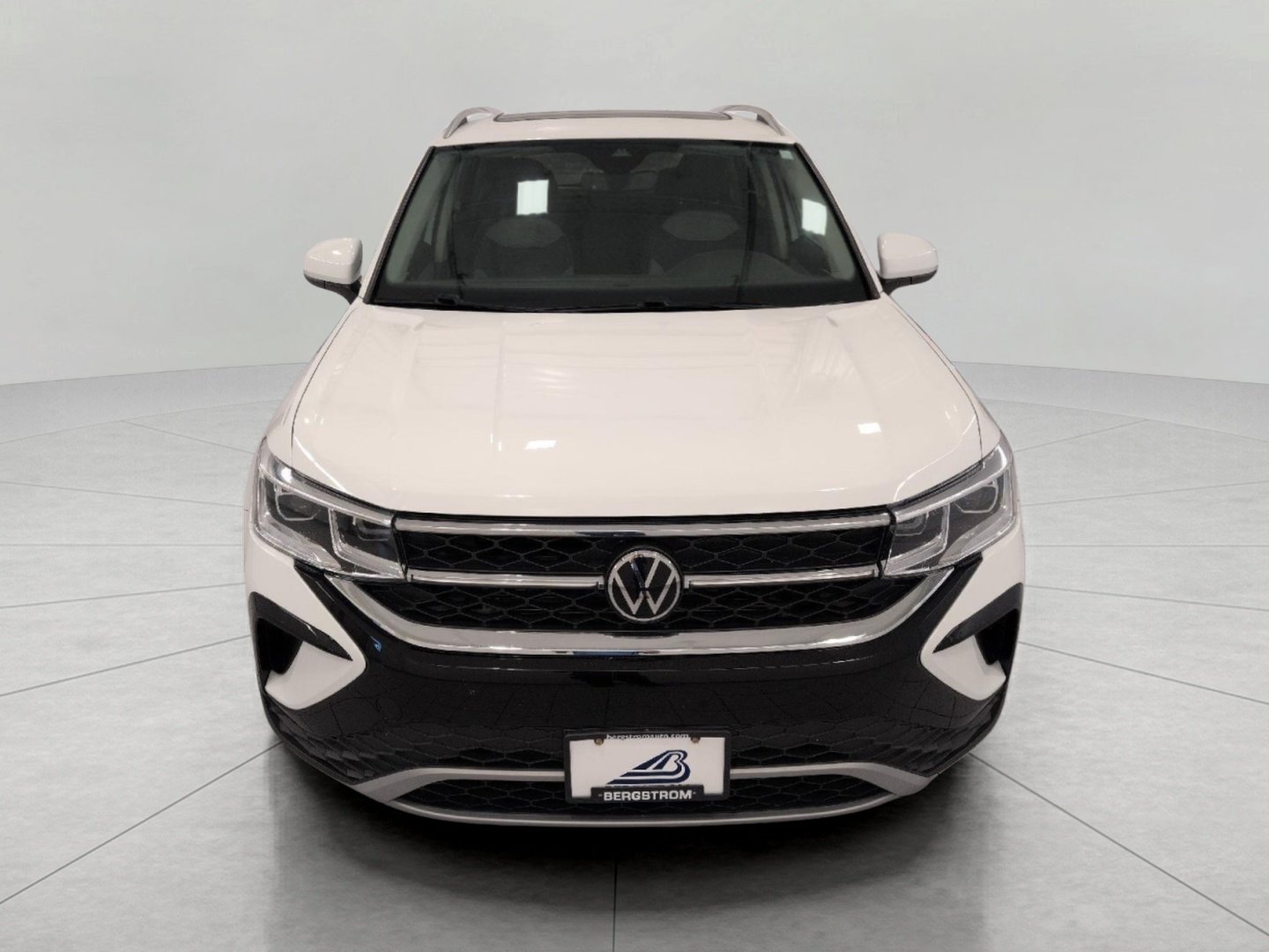 Used 2023 Volkswagen Taos SEL AWD/4WD image 13