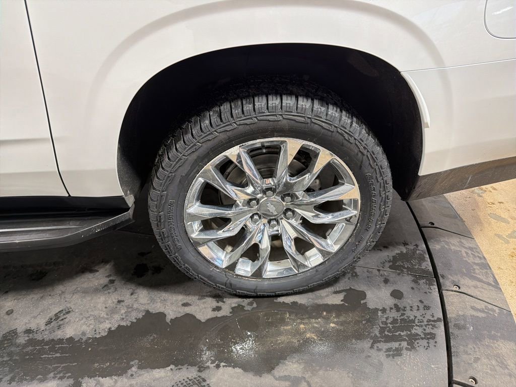 Used 2021 Chevrolet Suburban High Country AWD/4WD image 42