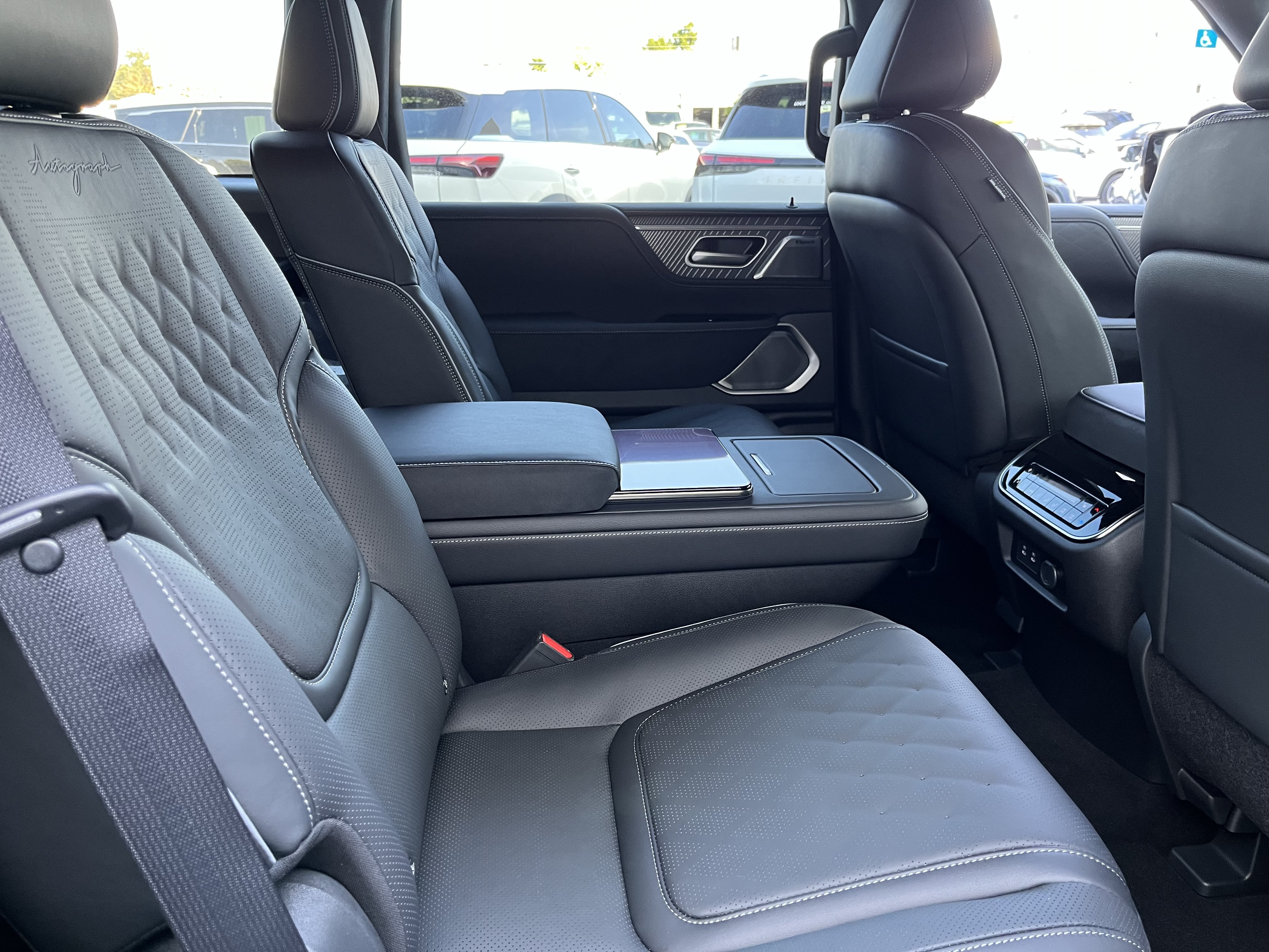 Certified 2026 INFINITI QX80 Autograph w/ Premium Cargo Package AWD/4WD image 21