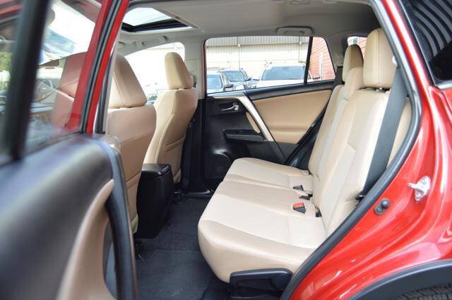 Used 2014 Toyota RAV4 XLE AWD/4WD image 12
