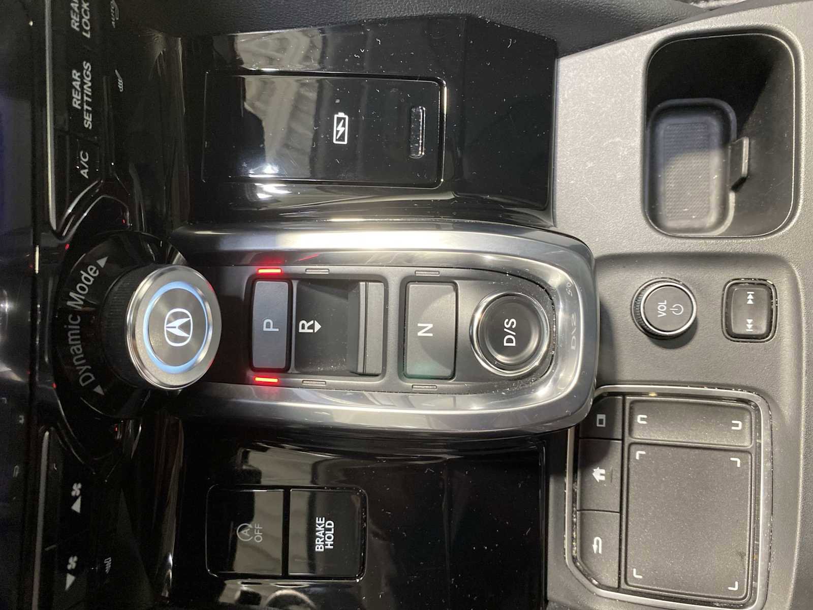 Used 2023 Acura MDX SH-AWD image 17