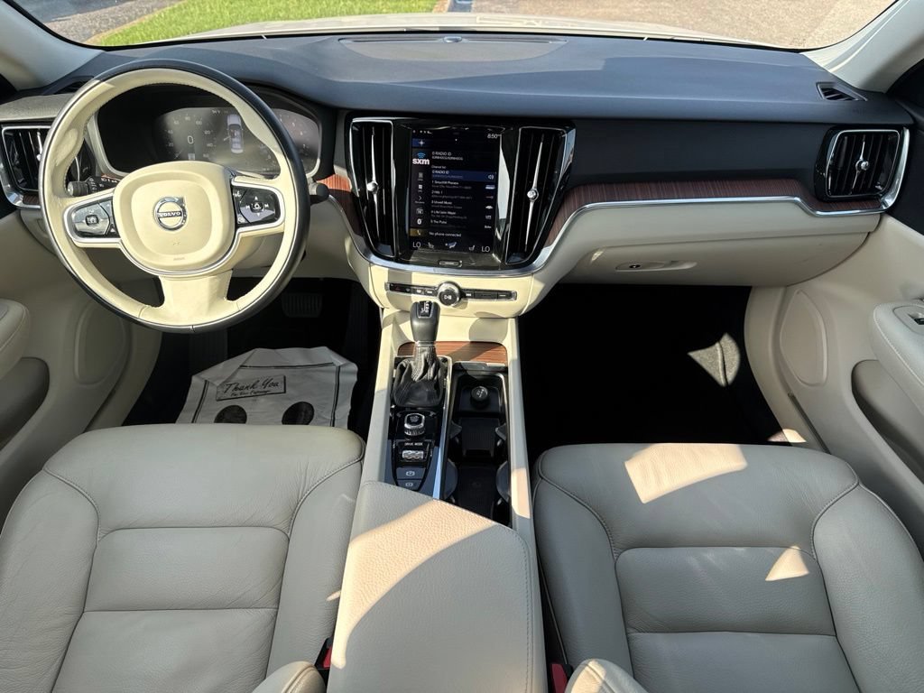 Used 2021 Volvo S60 T5 Momentum w/ Premium Package FWD image 25