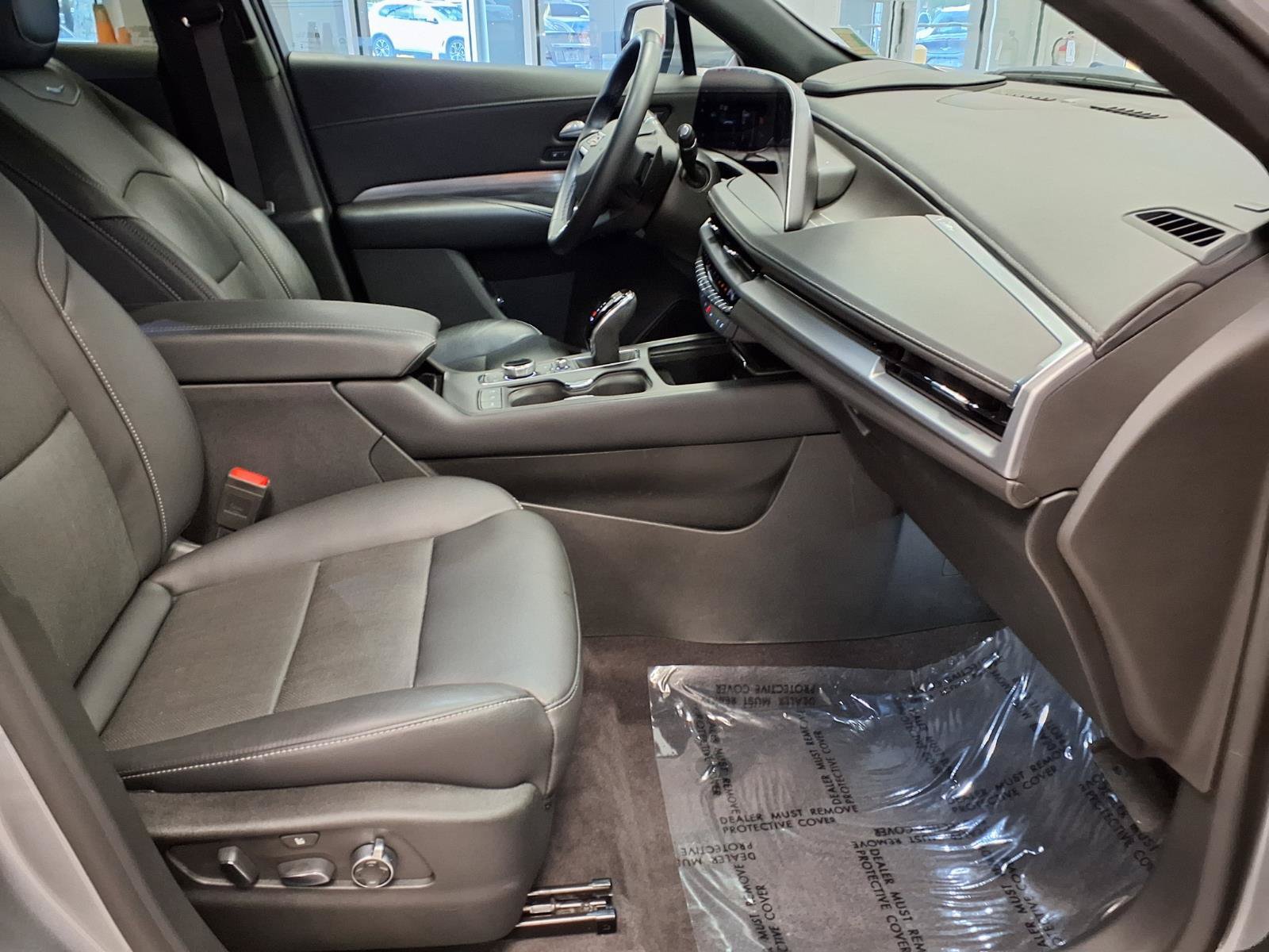 Certified 2024 Cadillac XT4 Premium Luxury w/ Technology Package FWD image 10