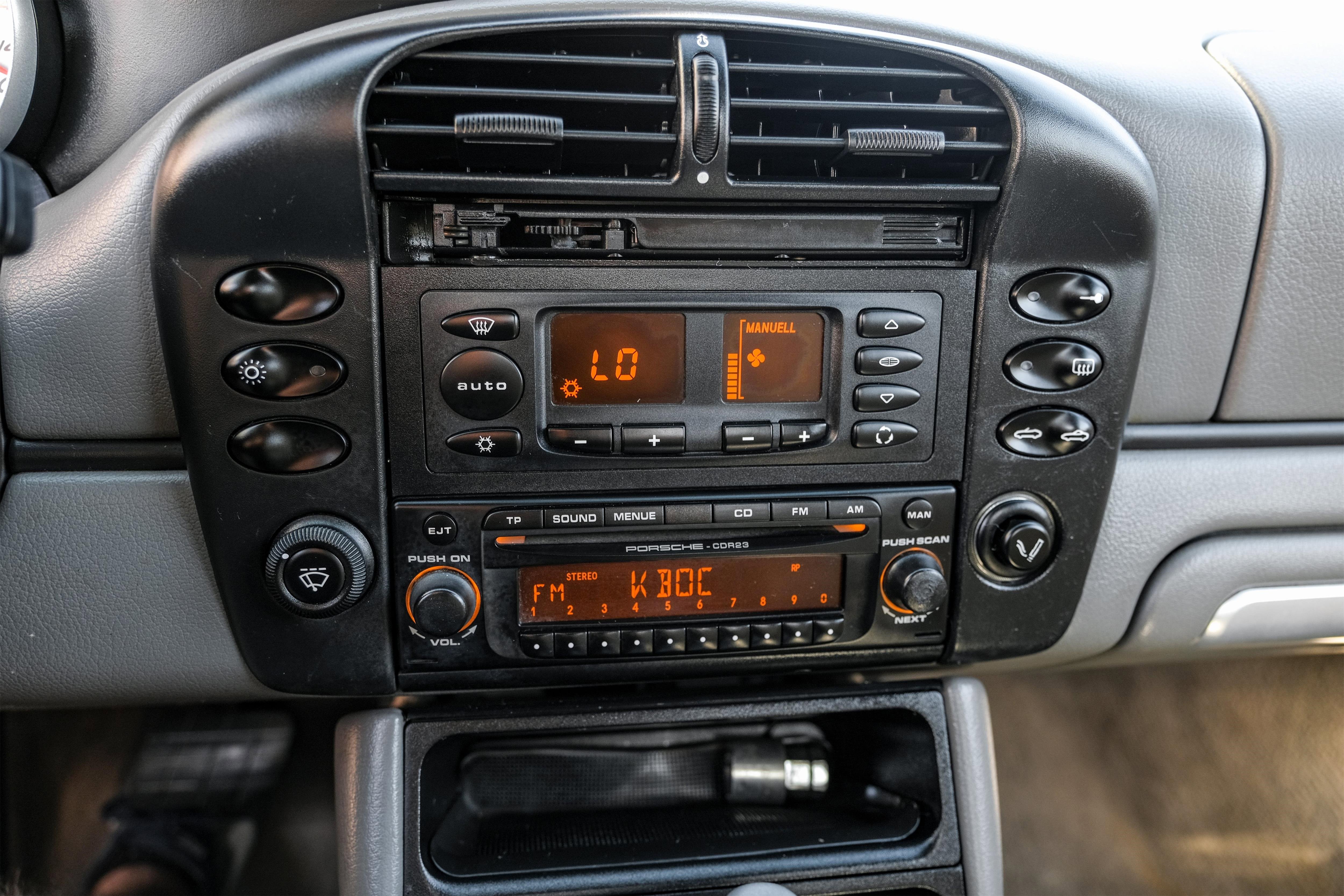 Used 2003 Porsche Boxster S image 21