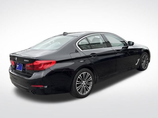 Used 2019 BMW 530i xDrive w/ Convenience Package image 6