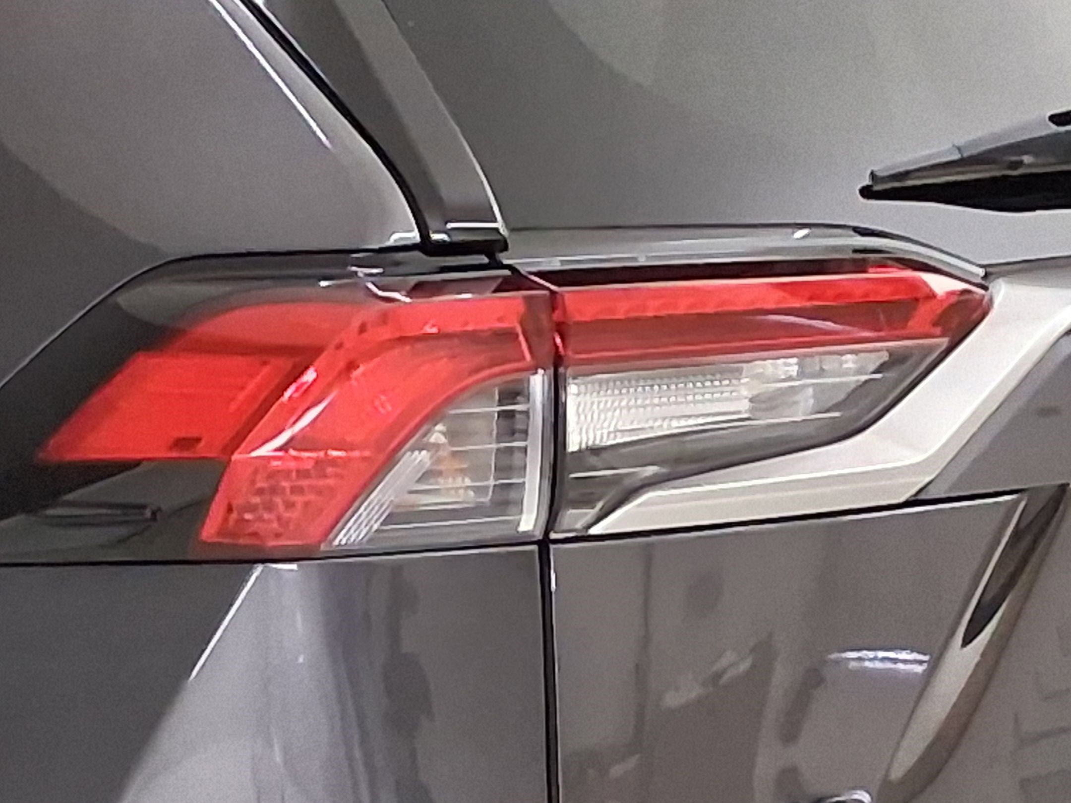 Used 2020 Toyota RAV4 XSE w/ XSE Grade Weather Package AWD/4WD image 11
