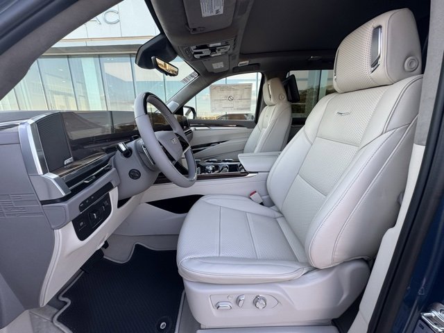 New 2026 Cadillac Escalade Platinum Luxury image 10