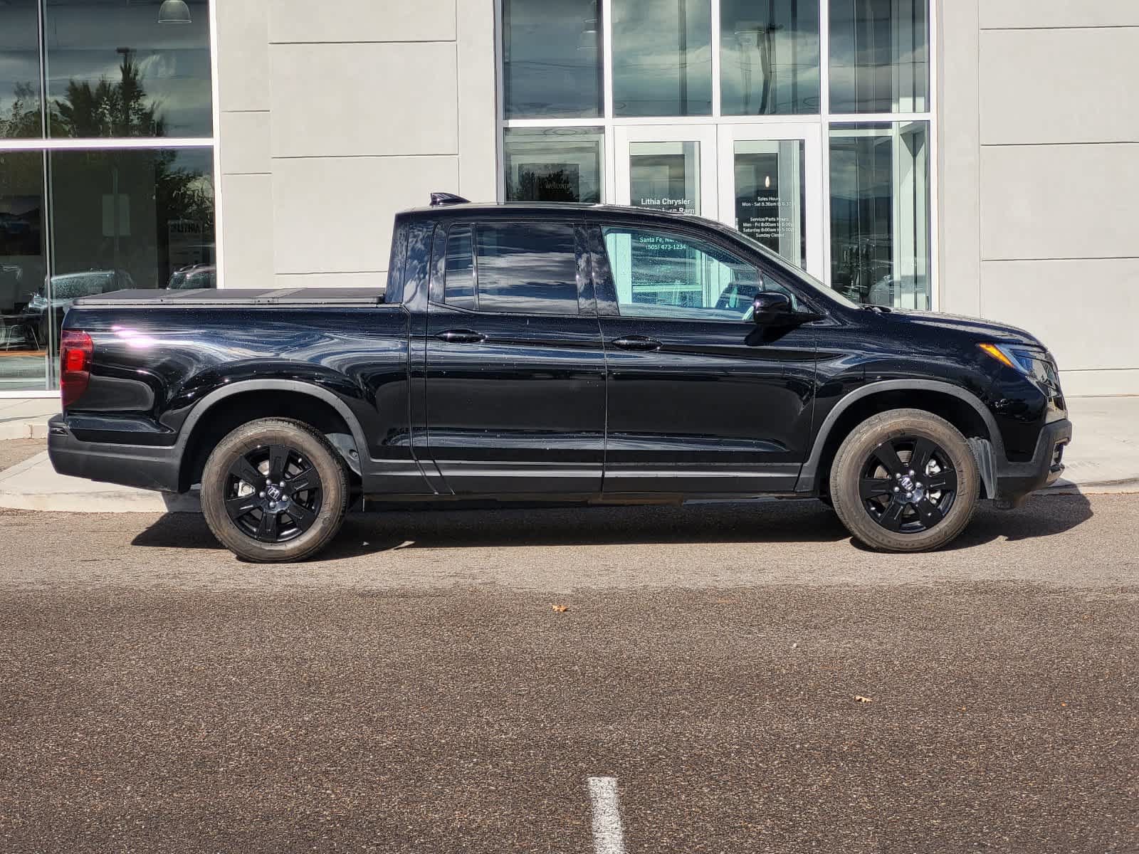 Used 2017 Honda Ridgeline Black Edition image 4