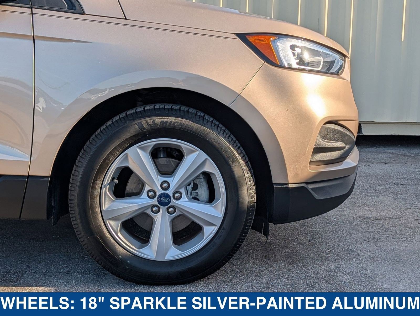 Certified 2020 Ford Edge SE image 11