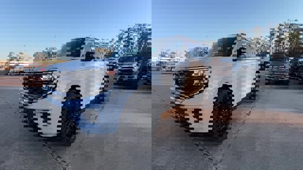 New 2026 Ford Expedition Platinum w/ Stealth Performance Package image 2