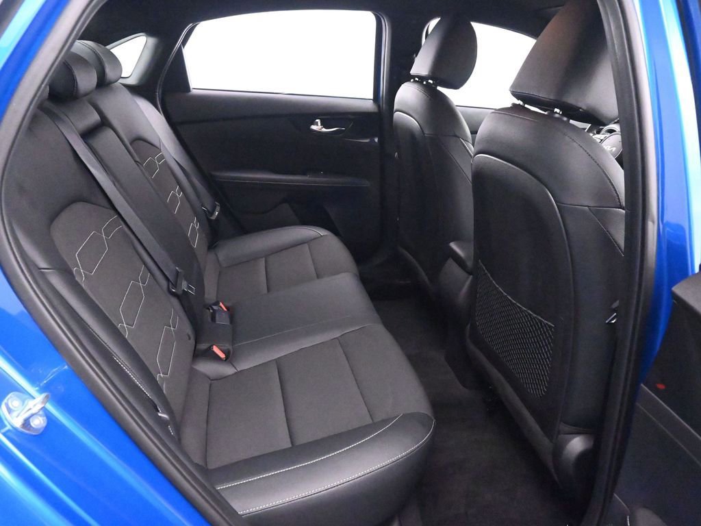 Used 2023 Kia Forte GT-Line w/ GT-Line Technology Package FWD image 21