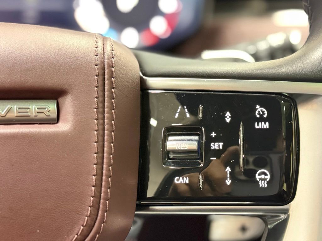 Used 2023 Land Rover Range Rover SE image 23