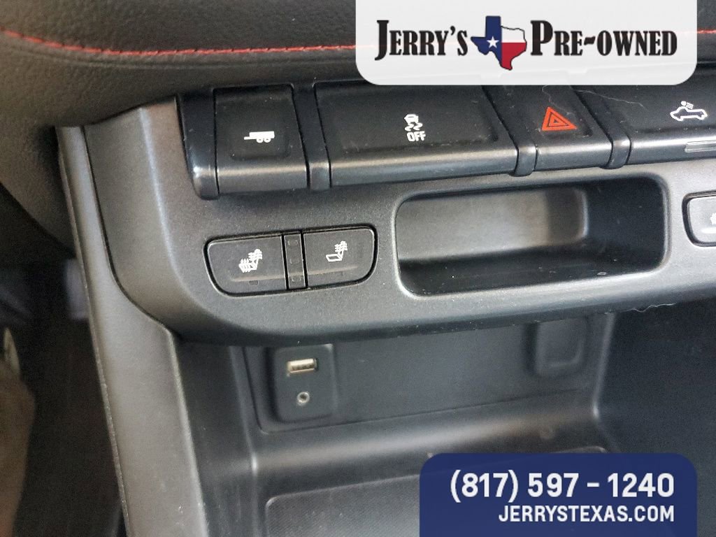 Used 2017 GMC Canyon SLE w/ All Terrain Package AWD/4WD image 11