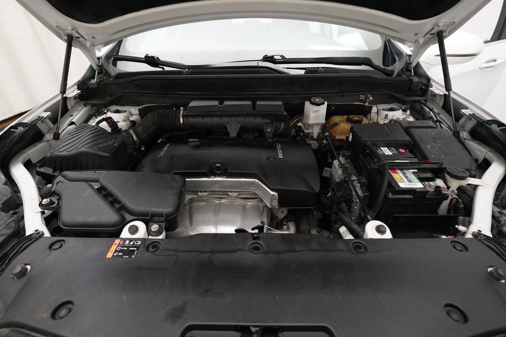 Used 2017 Buick Envision Essence FWD image 3