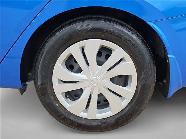 Used 2022 Nissan Versa S FWD image 22