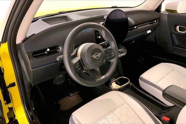 Certified 2025 MINI Cooper S image 21