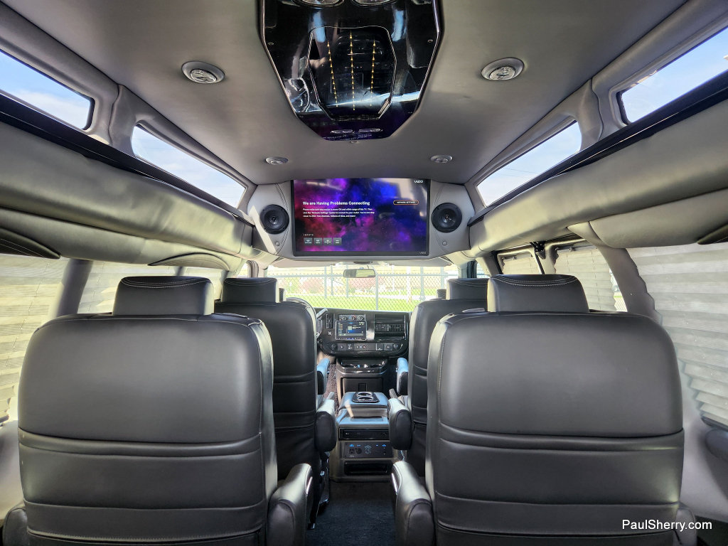 Used 2023 GMC Savana 2500 Extended RWD image 33