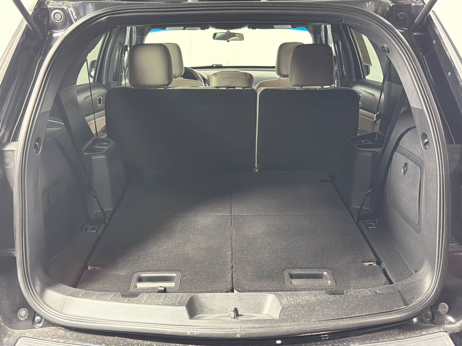 Used 2018 Ford Explorer FWD image 18