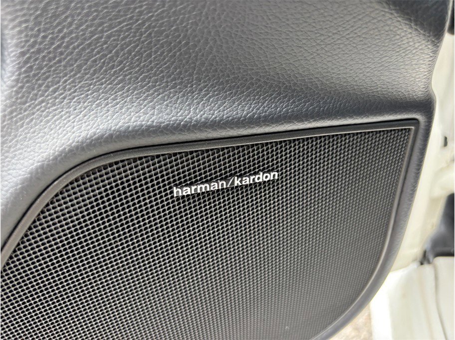 Used 2015 Mercedes-Benz C 250 Coupe image 21