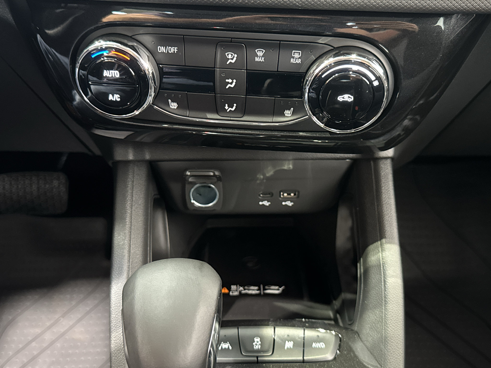 New 2026 Chevrolet TrailBlazer LT w/ Convenience Package AWD/4WD image 30