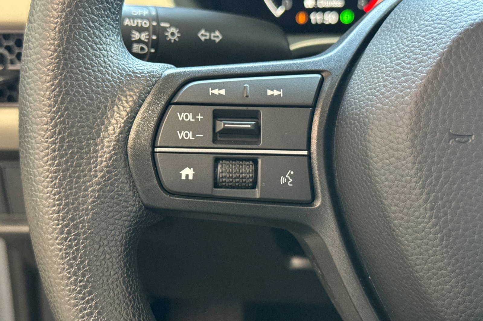 New 2027 Honda HR-V LX image 16