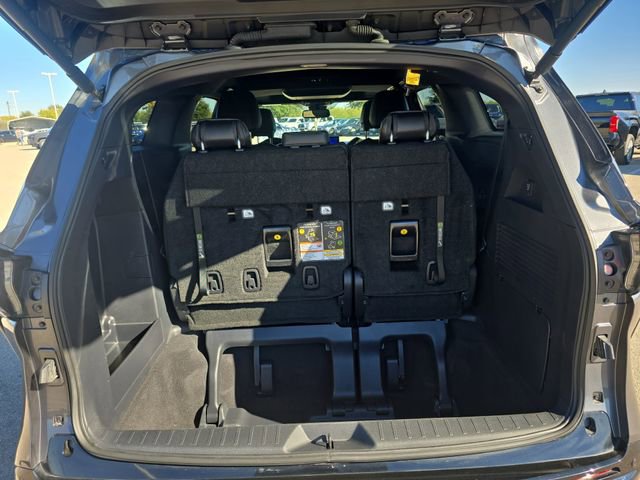 Certified 2025 Toyota Sienna XSE image 13
