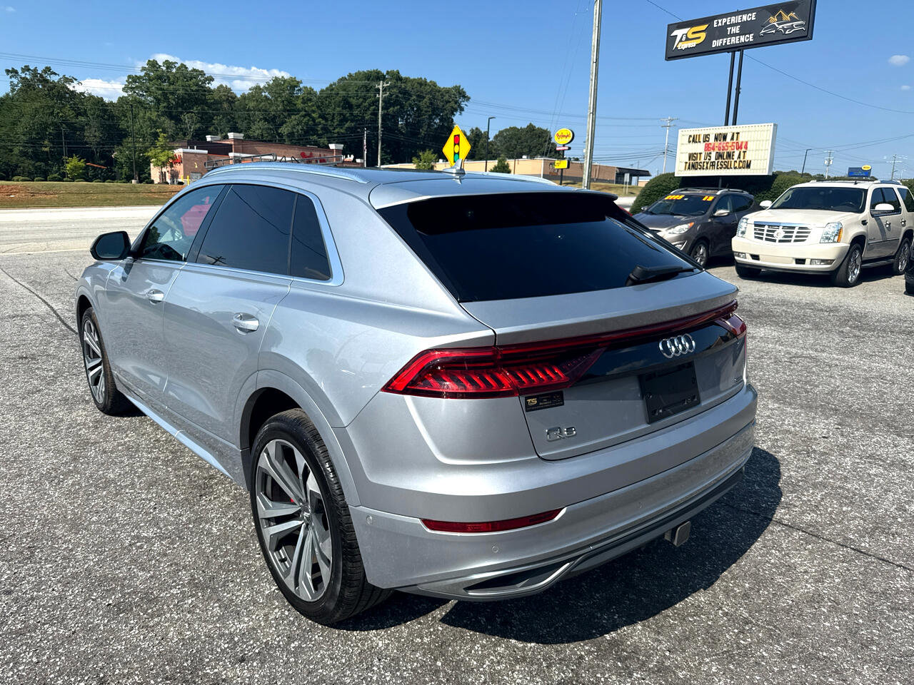 Used 2019 Audi Q8 Prestige image 16