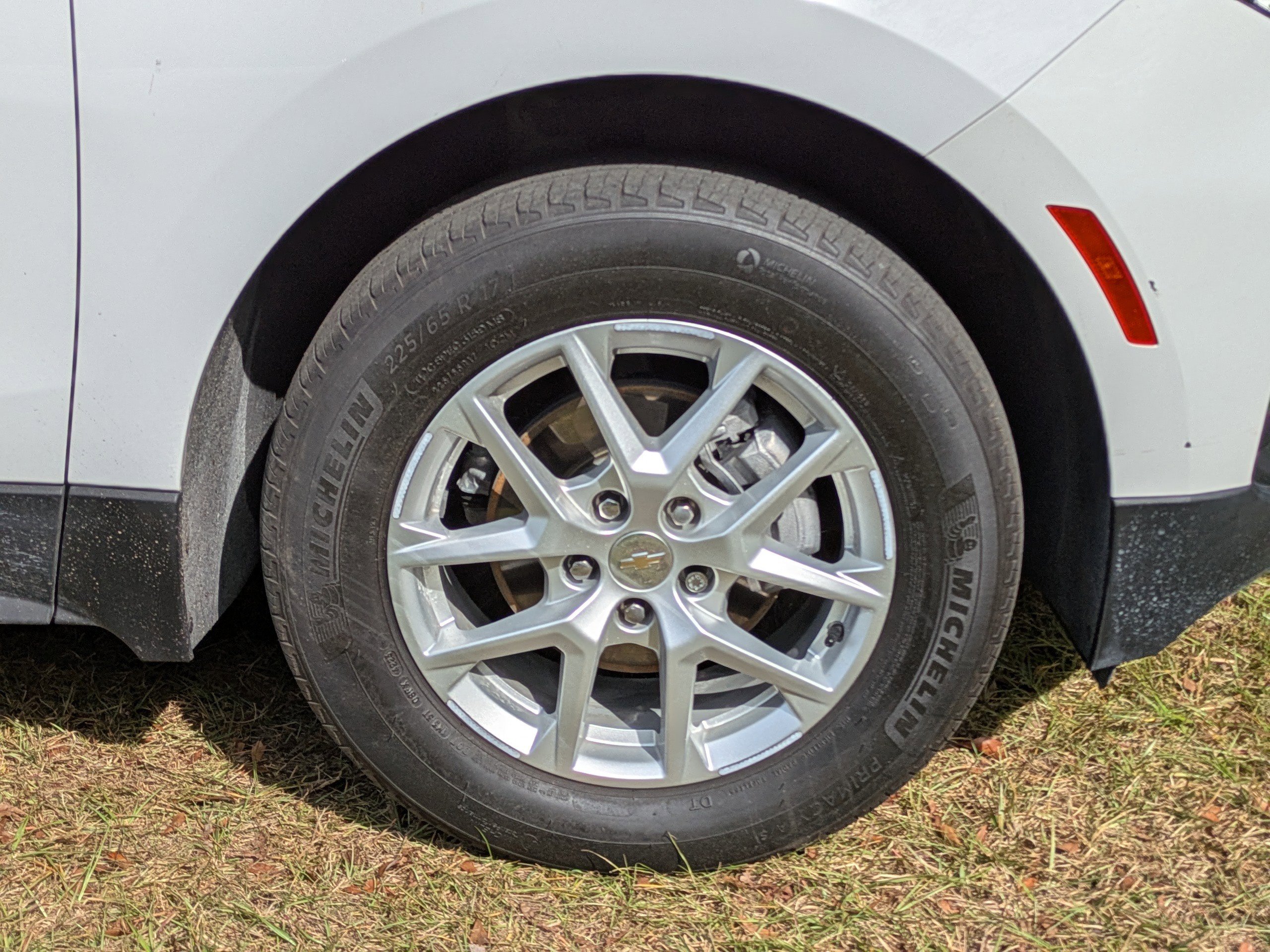 Certified 2024 Chevrolet Equinox LS w/ LS Convenience Package FWD image 11