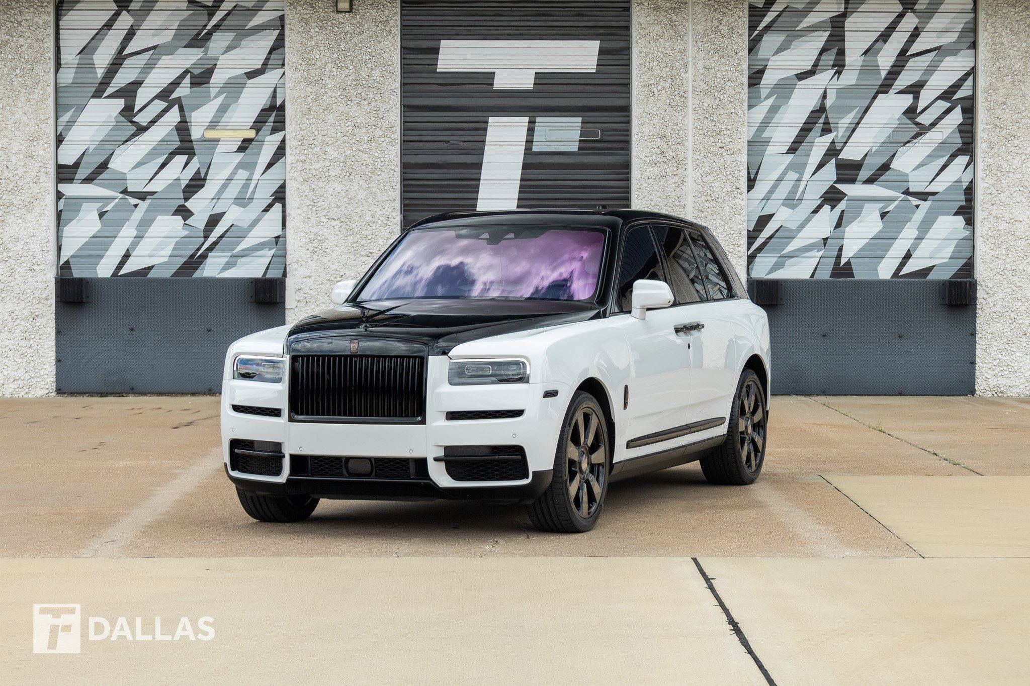 Used 2022 Rolls-Royce Cullinan w/ Technology Package AWD/4WD image 5