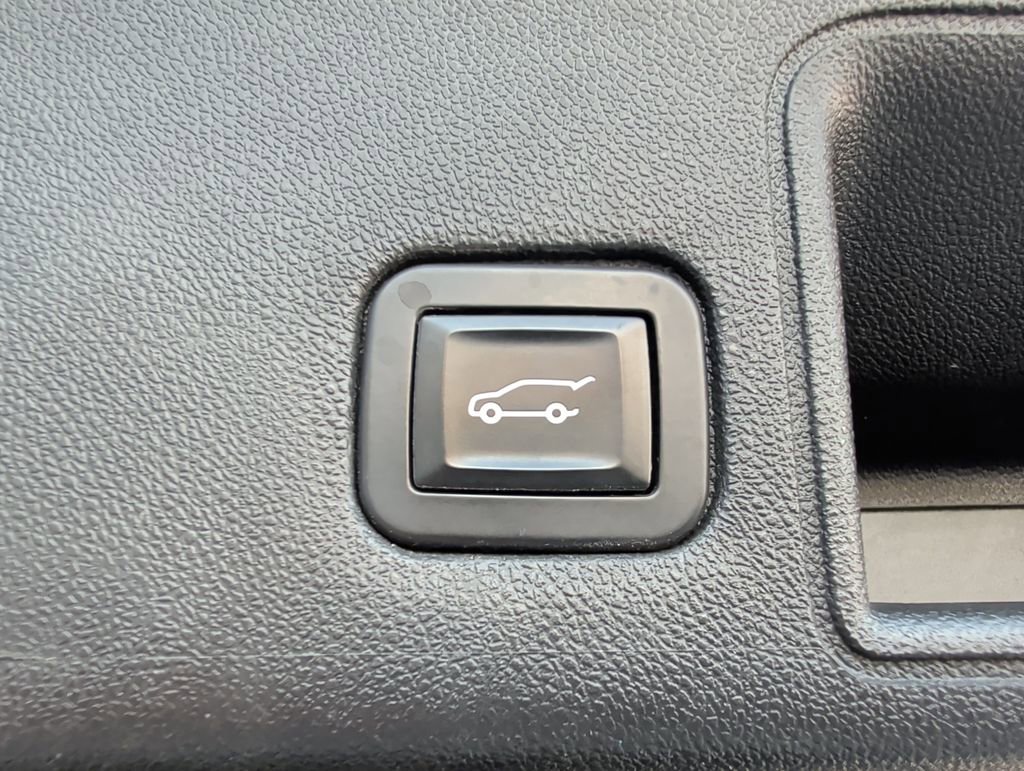 Used 2019 GMC Terrain SLT w/ Preferred Package image 20