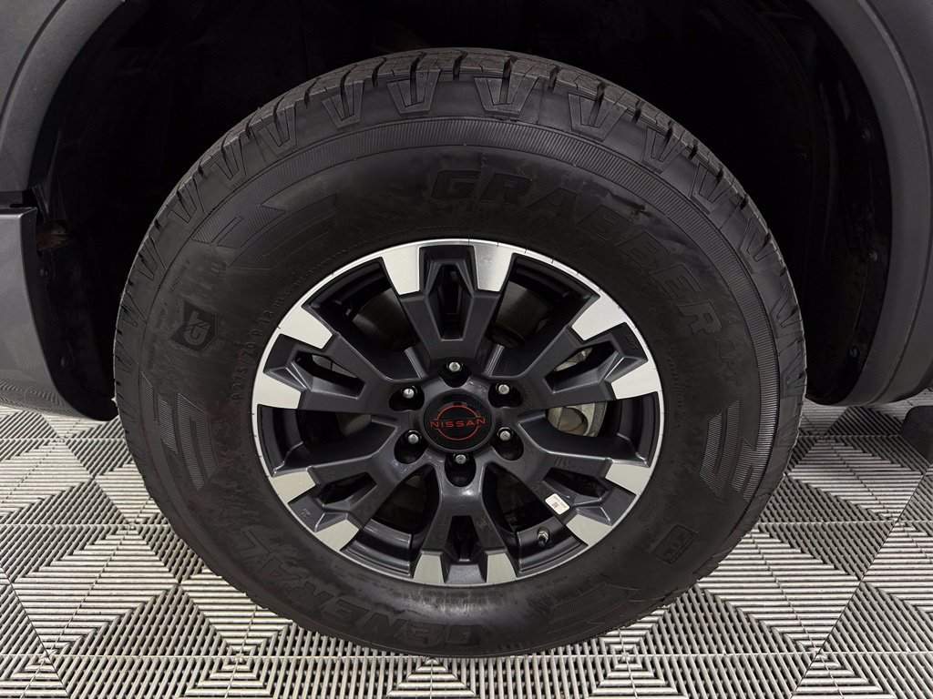 Used 2024 Nissan Titan PRO-4X w/ Pro-4x Convenience Package AWD/4WD image 11