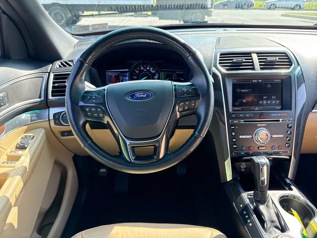 Used 2016 Ford Explorer Limited w/ Equipment Group 301A AWD/4WD image 22